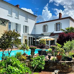 Le Relais Du Puy Bed and Breakfast Saint-Fulgent Exterior photo