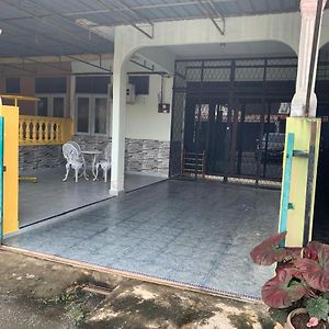 Syadah Homestay Kangar Exterior photo