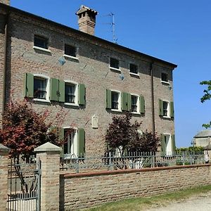 Casa Jolanda Bed and Breakfast Iolanda di Savoia Exterior photo