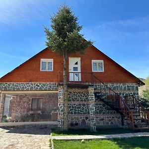 Shtepi Druri Arber Bed and Breakfast Μοσχόπολη Exterior photo