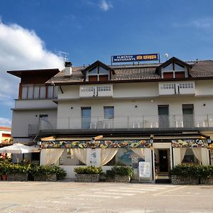 Albergo Alla Spiaggia Farra d'Alpago Exterior photo