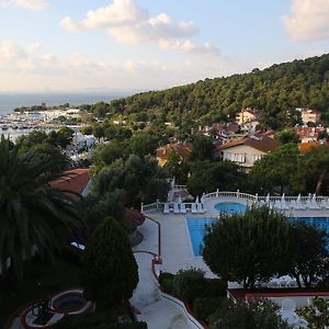 Merit Halki Palace Hotel Χάλκη Exterior photo