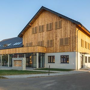 Hotel Naturum Milicz Exterior photo