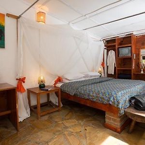 Outpost Lodge Αρούσα Room photo