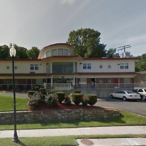 Lee High Inn Φέρφαξ Exterior photo