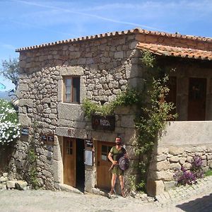 Taverna Lusitana Ξενοδοχείο Monsanto Exterior photo