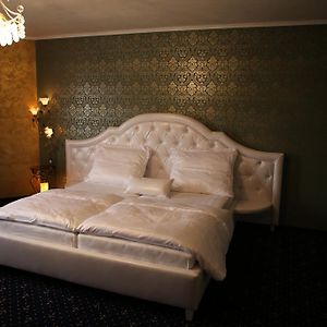 Hotel Kotva Μπρατισλάβα Room photo