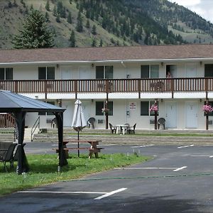 Elks Motel Keremeos Exterior photo