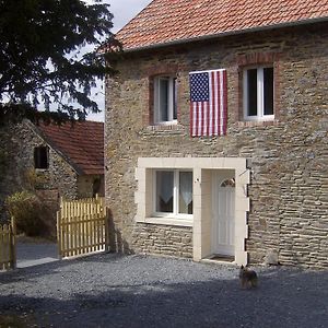 Gite Des Forges Βίλα Σαιν-Λο Room photo