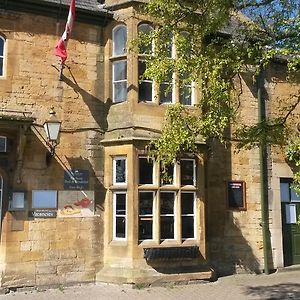 The Swan Inn Moreton-in-Marsh Room photo