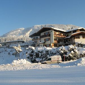 Gaestehaus Trude Waltl Ξενοδοχείο Fieberbrunn Exterior photo