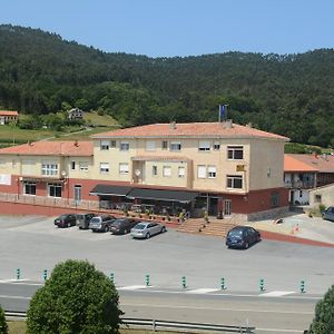 Hostal Baviera Ξενοδοχείο Pesués Exterior photo