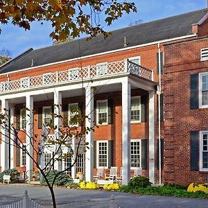 The Country Inn Of Berkeley Springs Exterior photo