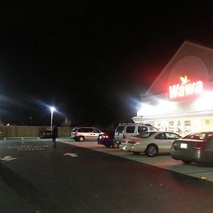 Americana Motel Avenel Exterior photo