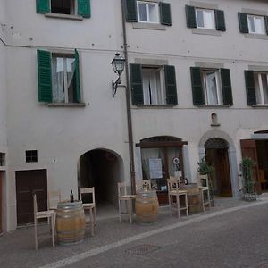 Locanda Guelfo Ξενοδοχείο Tredozio Exterior photo