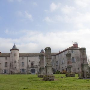 Chateau De Chantelauze Ξενοδοχείο Olliergues Exterior photo