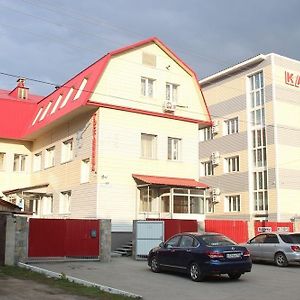 Uyutnaya Hotel Νοβοσιμπίρσκ Exterior photo