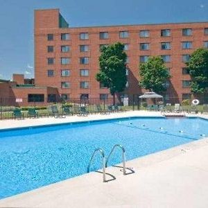 Wyndham Milwaukee Airport Hotel & Convention Center Exterior photo