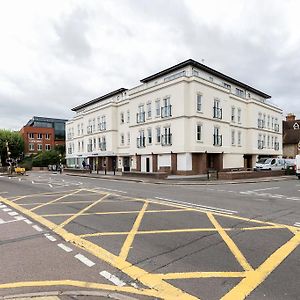 Roomspace Serviced Apartments - Trinity House Reigate Exterior photo