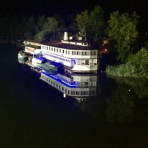 Botel Hotel Lisa Βουδαπέστη Exterior photo