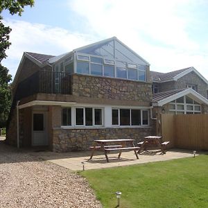 Uwch-Y-Llyn Βίλα Bonvilston Exterior photo