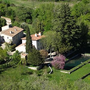 Domaine De La Magdeleine Βίλα Montferrat  Exterior photo