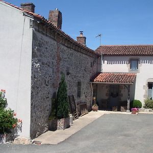 Chambre D'Hote Du Plessis Ξενοδοχείο Beaurepaire  Exterior photo