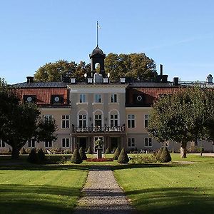 Soedertuna Slott Ξενοδοχείο Gnesta Exterior photo