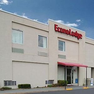 Econo Lodge Near Potomac Mills Γούντμπριτζ Exterior photo