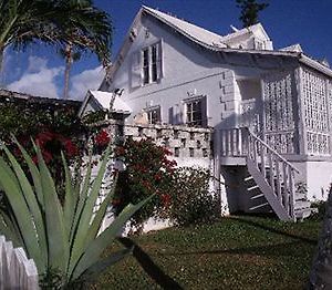 The Duck Inn Governor's Harbour Exterior photo