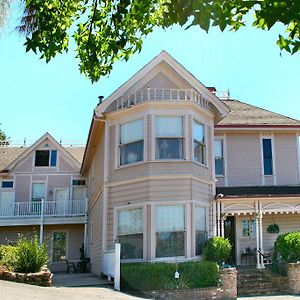 Power'S Mansion Bed and Breakfast Auburn Exterior photo