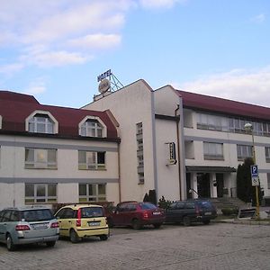 Hotel Luna Martin Exterior photo