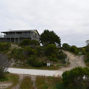 Lantauanan - The Lookout Βίλα Island Beach Exterior photo