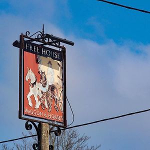 The Waggon And Horses Ξενοδοχείο Great Yeldham Exterior photo