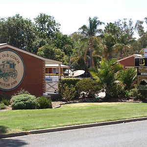 Old Coach Motor Inn Echuca Exterior photo