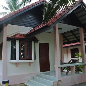 Chill Beach Resort Pathiu Exterior photo