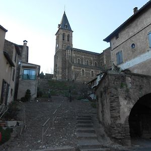 Gite Des Monts Ξενοδοχείο Saint-Izaire Exterior photo