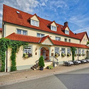 Brauereigasthof Zum Loewenbraeu Ξενοδοχείο Adelsdorf Exterior photo