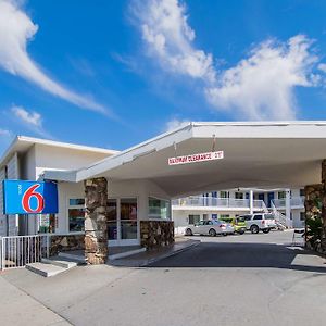 Motel 6-San Bernardino, Ca - Downtown Exterior photo