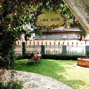 Lada House Bed and Breakfast Λαμπάνγκ Exterior photo