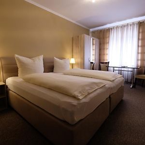 Hotel Gruener Kranz Ρέντσμπουργκ Room photo