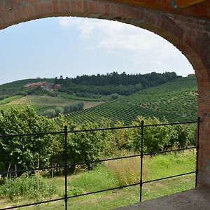 Cascina Valtignosa Camere Con Vigna Cassine Exterior photo