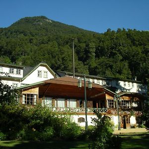 Hotel Peulla Exterior photo