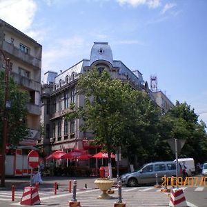 Hotel Coroana Μπουζάου Exterior photo