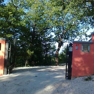 La Locanda Del Parco Ξενοδοχείο Montebello di Bertona Exterior photo