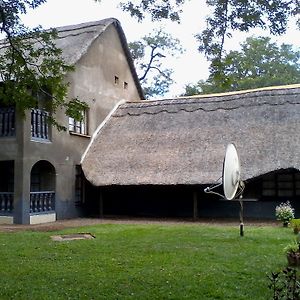 Mopani Lodge Καταρράκτες Βικτωρίας Exterior photo