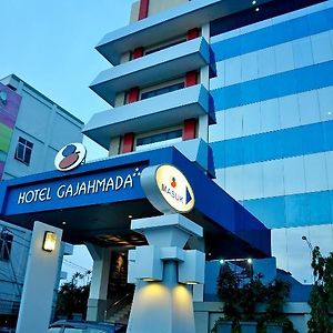 Hotel Gajahmada Pontianak Exterior photo