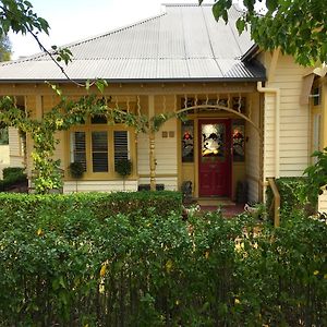 Goldenray Ξενοδοχείο Castlemaine Exterior photo