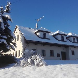 Restaurace A Penzion Jilm Ξενοδοχείο Jilemnice Exterior photo