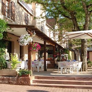 Auberge Aux Portes De Conques Ξενοδοχείο Saint-Cyprien-sur-Dourdou Exterior photo